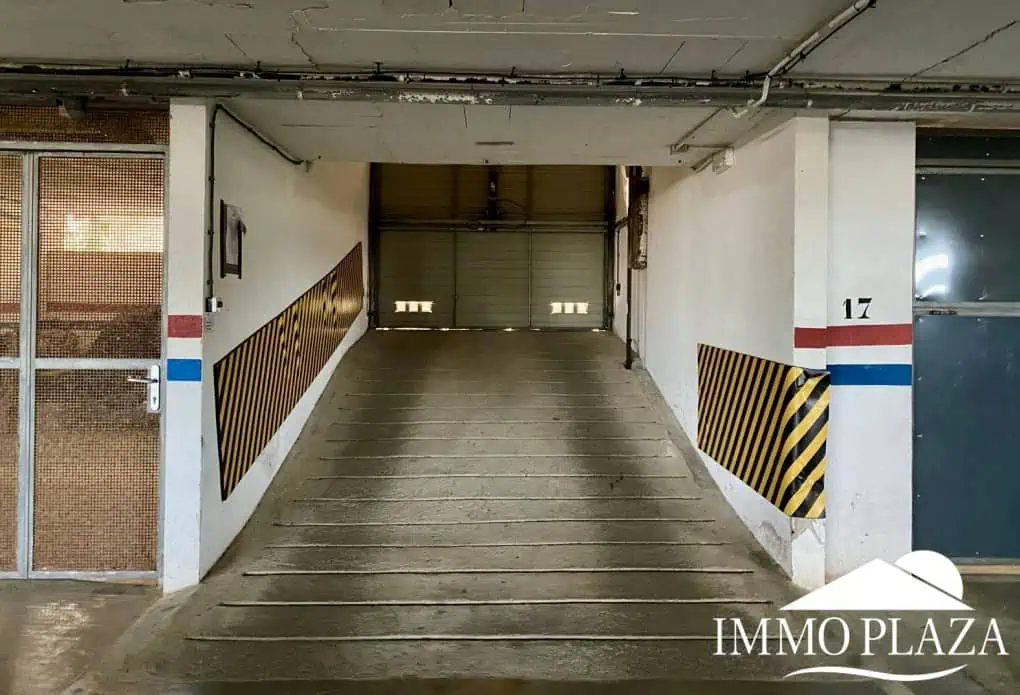 Bel appartement d’angle lumineux, à 2 pas de la plage, vue mer, 2 chs, 1 sdb, parking privé en sous sol – Empuriabrava