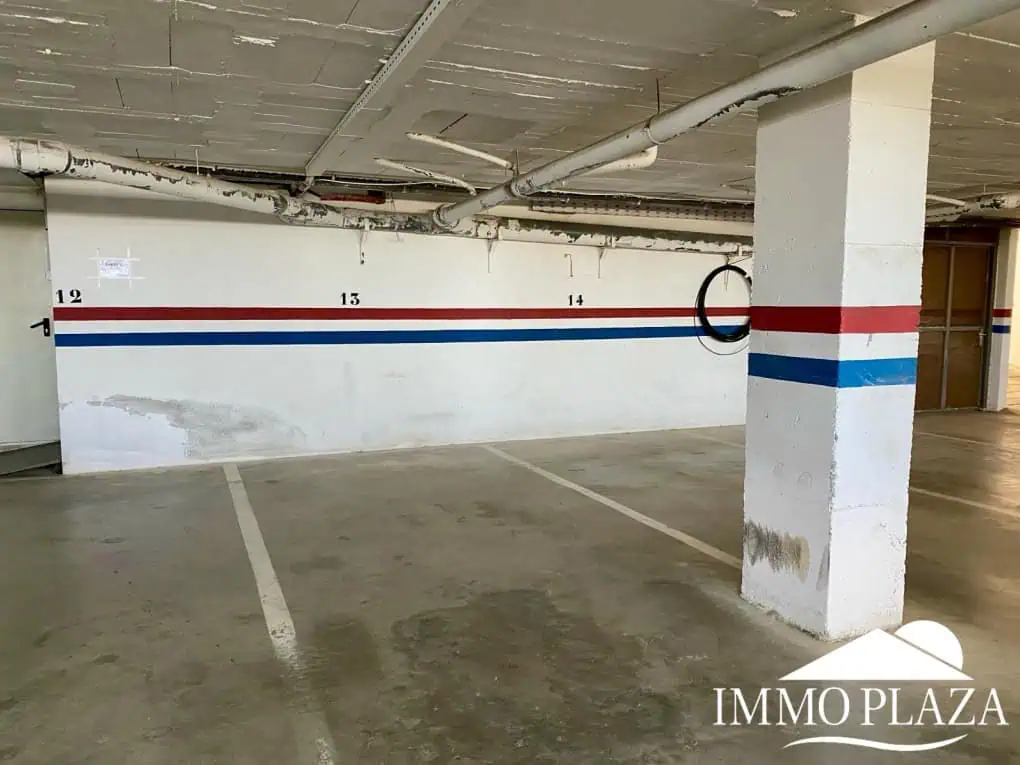 Bel appartement d’angle lumineux, à 2 pas de la plage, vue mer, 2 chs, 1 sdb, parking privé en sous sol – Empuriabrava