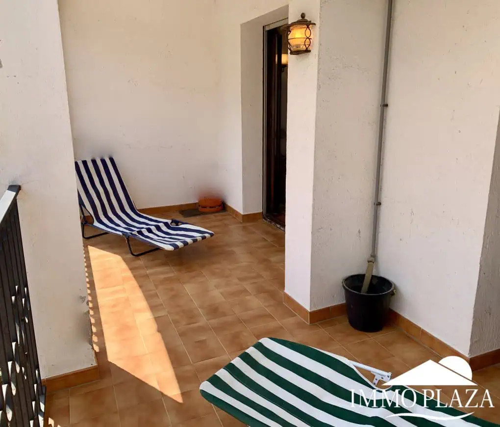 25052023105529_5627_IPA267 Spacious and bright crossing apartment (96m2) overlooking the canal with 2 terraces.