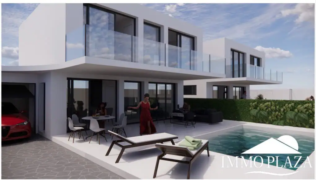 Land to build 2 houses near the beach (max. construction area 323m2) – House with 2 apartments to renovate near the beach