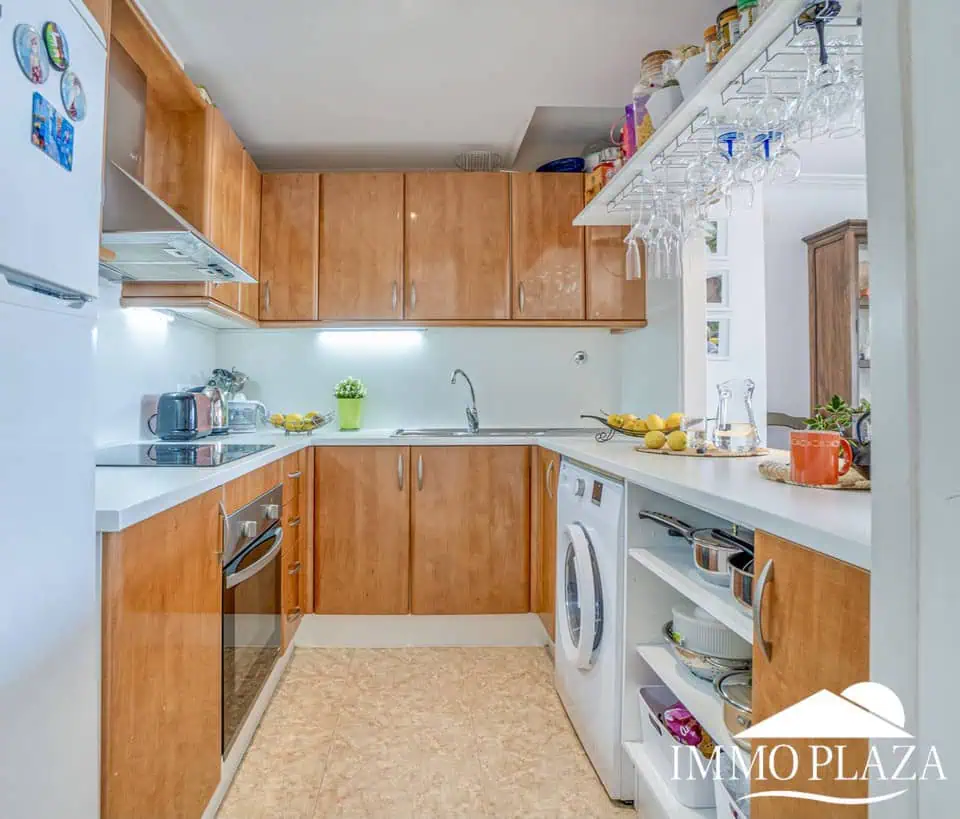 26042024104229_1891_IPA288 Comfortable apartment with tourist license, lake view, 2 bedrooms, 2 bathrooms, optional private garage, 2 swimming pools and garden