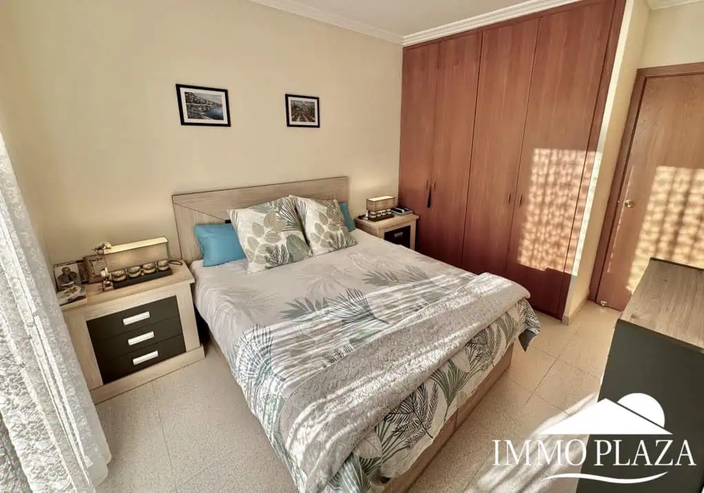 Appartement lumineux à 3min à pied de la mer et des commerces, 2 chambres, 1 sdb, 1 terrasse, parking privé – Empuriabrava