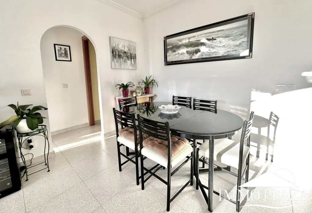 Appartement lumineux à 3min à pied de la mer et des commerces, 2 chambres, 1 sdb, 1 terrasse, parking privé – Empuriabrava