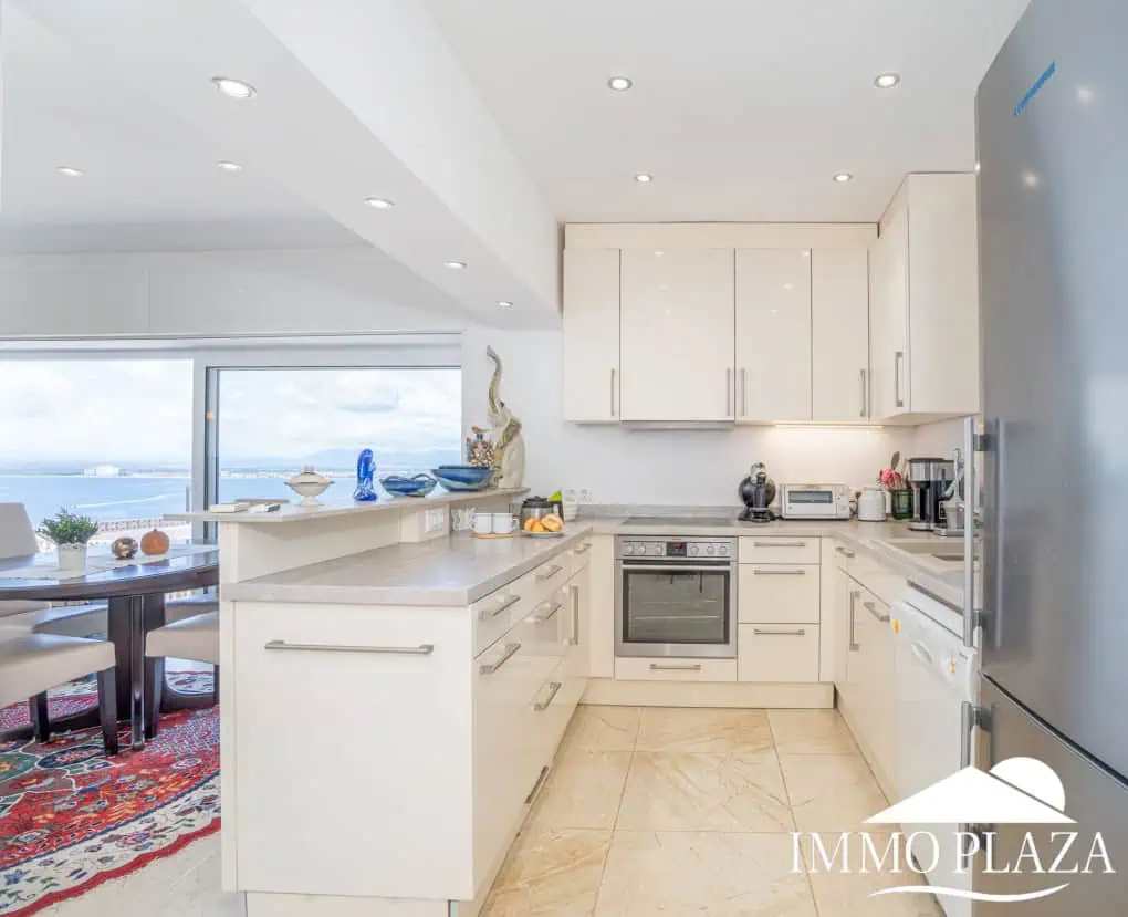 27092024104812_9152_IPV134 Villa with surprising views of the sea and the Bay of Roses, very private; 2 beds, 3 baths, pool, terraces, garage & parking