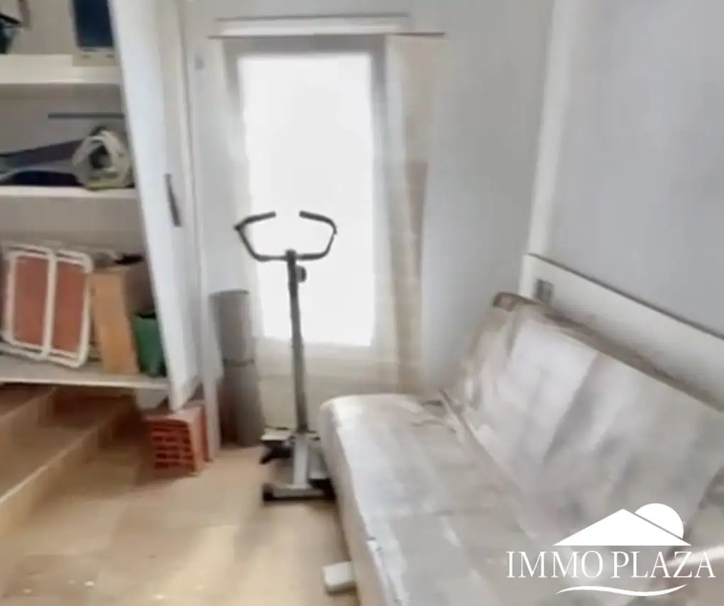 27092024104846_8897_IPV134 Villa with surprising views of the sea and the Bay of Roses, very private; 2 beds, 3 baths, pool, terraces, garage & parking
