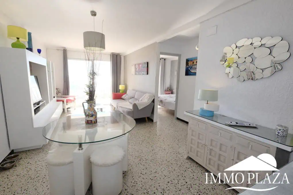 RESERVADO ! Apartament 1ª línia, vistes excepcionals al mar – 2 habitacions, 1 bany, 1 gran terrassa al sud de 12m2