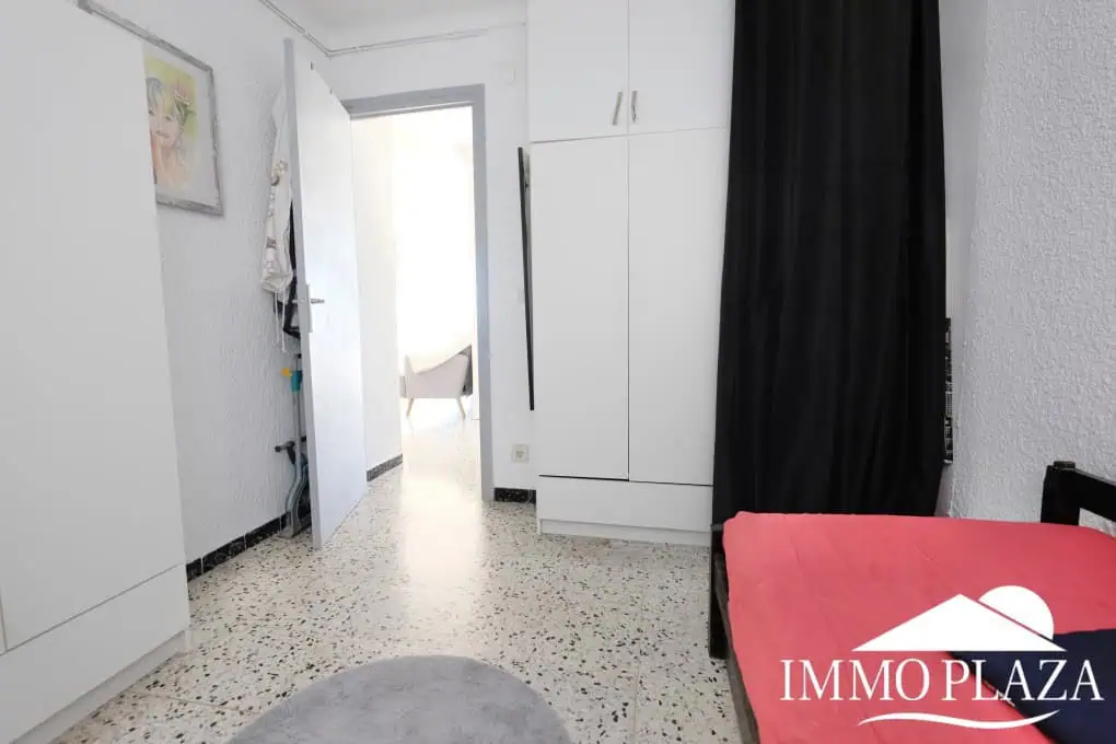 RESERVADO ! Apartament 1ª línia, vistes excepcionals al mar – 2 habitacions, 1 bany, 1 gran terrassa al sud de 12m2