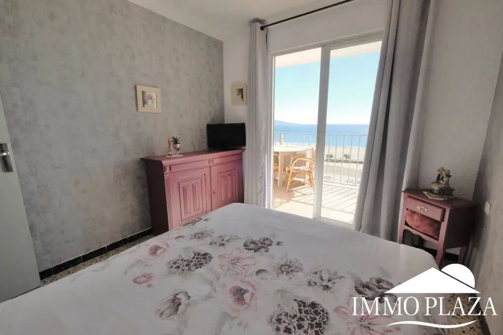 RESERVADO ! Apartament 1ª línia, vistes excepcionals al mar – 2 habitacions, 1 bany, 1 gran terrassa al sud de 12m2