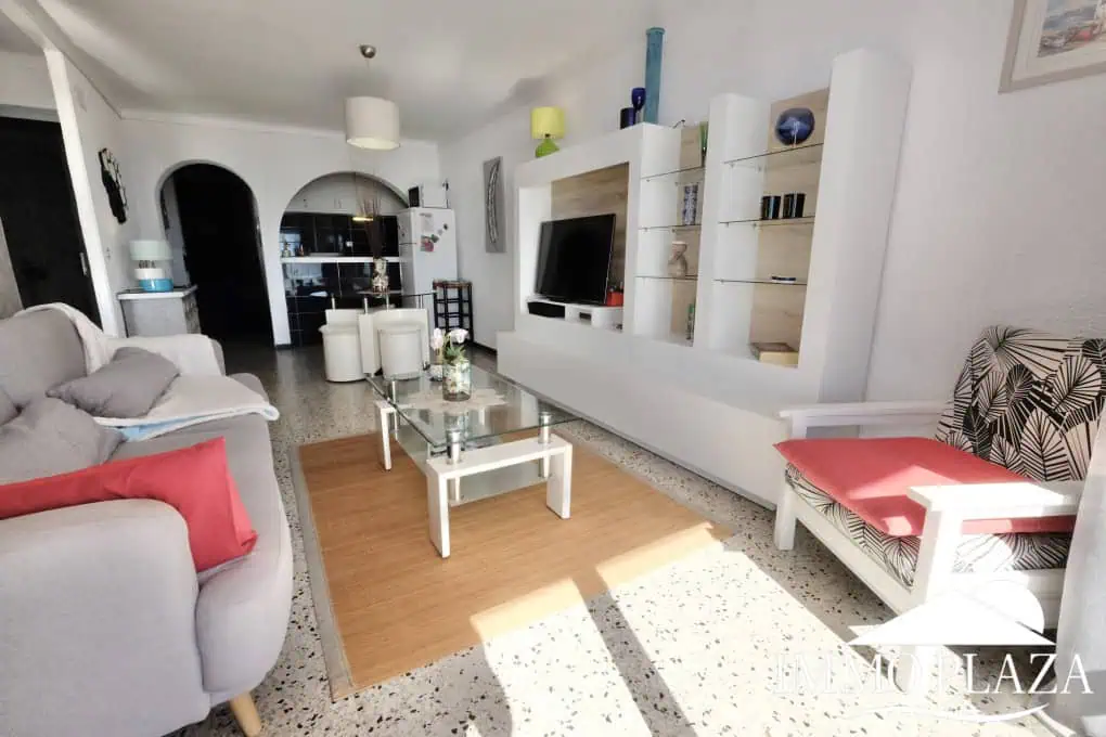 RESERVADO ! Apartament 1ª línia, vistes excepcionals al mar – 2 habitacions, 1 bany, 1 gran terrassa al sud de 12m2