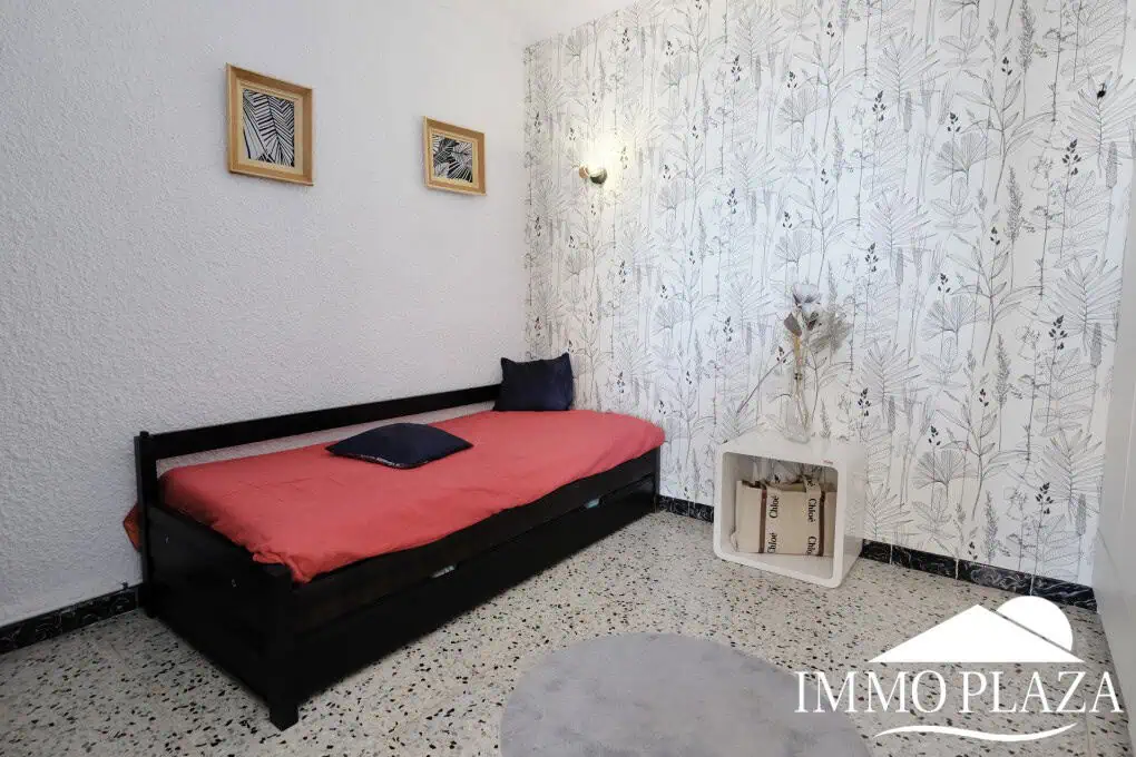 RESERVADO ! Apartament 1ª línia, vistes excepcionals al mar – 2 habitacions, 1 bany, 1 gran terrassa al sud de 12m2