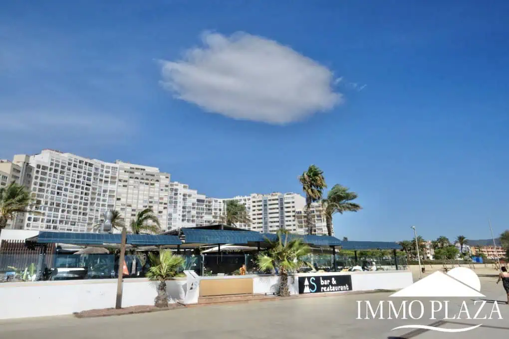 RESERVADO ! Apartament 1ª línia, vistes excepcionals al mar – 2 habitacions, 1 bany, 1 gran terrassa al sud de 12m2