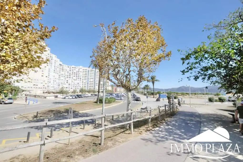 RESERVADO ! Apartament 1ª línia, vistes excepcionals al mar – 2 habitacions, 1 bany, 1 gran terrassa al sud de 12m2