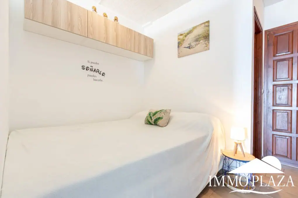 Pretty studio, completely renovated, with a beautiful sea view terrace, next to the beach and shops – Empuriabrava