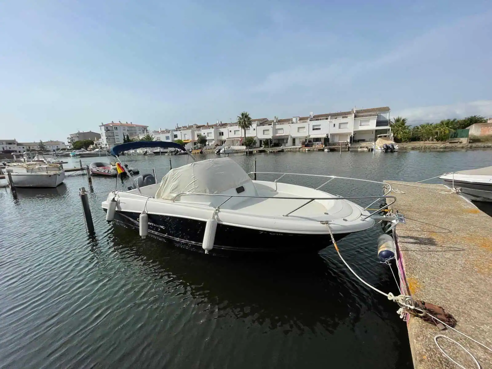 28062023160535_577 Amarratge per a vaixell a motor de 7 x 2,5 mtr en venda Port Empordà Empuriabrava Costa Brava