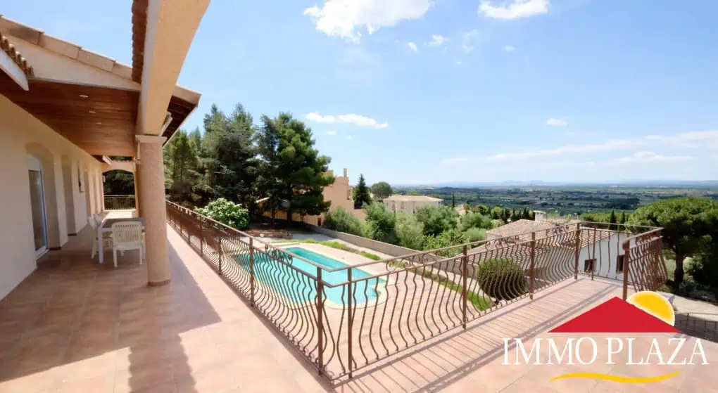 Fantastic family villa (487m2) with views over the bay of Rosas – 7 bedrooms – garage – pool – Els Olivars, Pau
