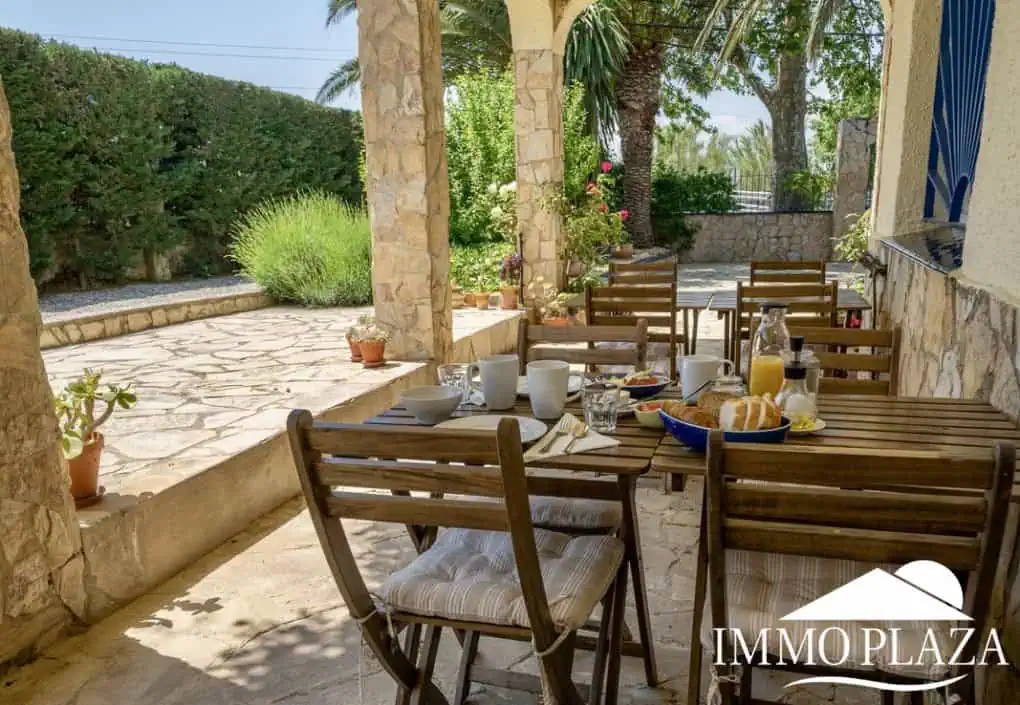 Charming Guesthouse B&B – Pensión; 7 bedrooms, 5 bathrooms, pool, land 3895m2 in the Bay of Roses
