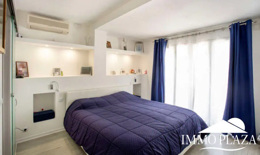 Mooie gerenoveerde gelijkvloerse villa – 3 slaapkamers – 2 badkamers – garage – Empuriabrava