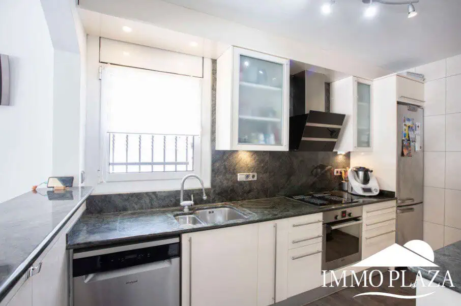 Mooie gerenoveerde gelijkvloerse villa – 3 slaapkamers – 2 badkamers – garage – Empuriabrava