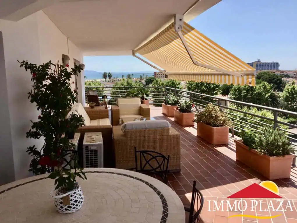 Beautiful and spacious apartment near the beach – 2 bedrooms – 45m2 terrace – Center of Empuriabrava, Costa Brava