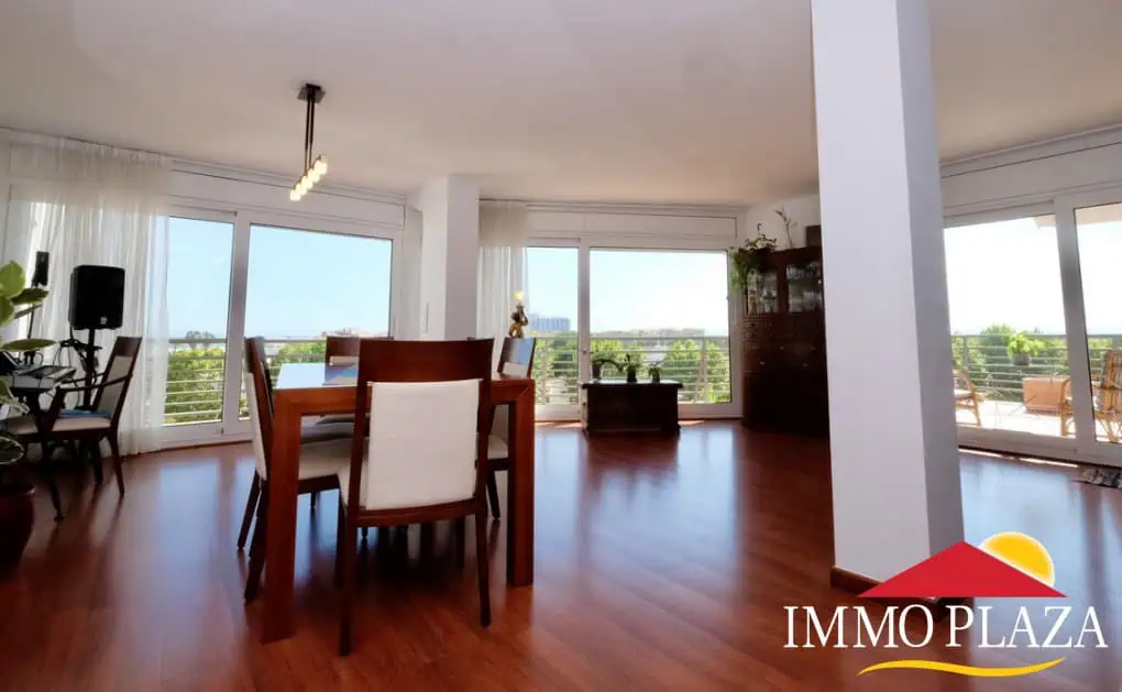 Beautiful and spacious apartment near the beach – 2 bedrooms – 45m2 terrace – Center of Empuriabrava, Costa Brava