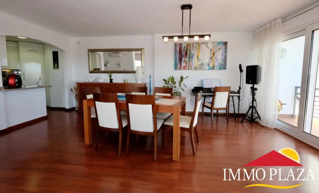 Beautiful and spacious apartment near the beach – 2 bedrooms – 45m2 terrace – Center of Empuriabrava, Costa Brava