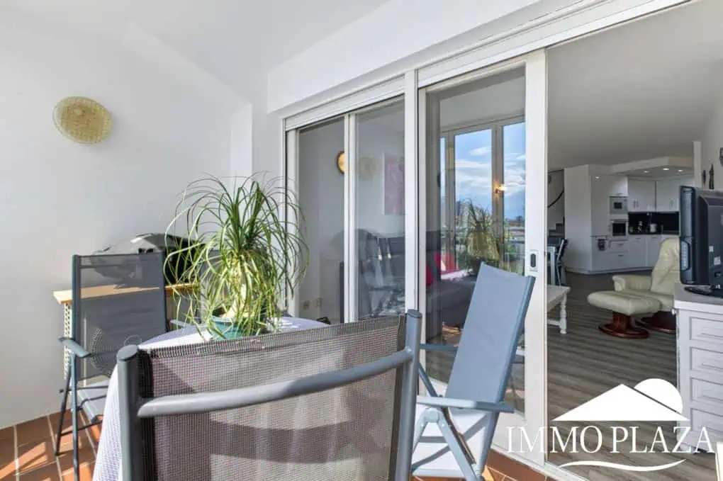 Spacious apartment with sea and canal views, 2 terraces and 2nd line of sea Empuriabrava – Costa Brava
