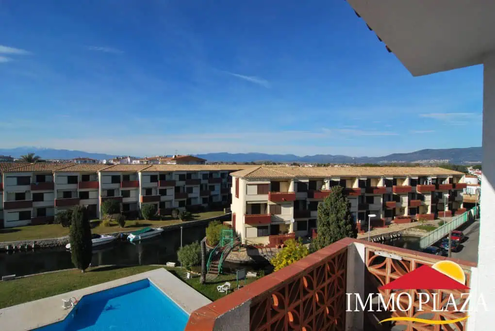 RESERVED – Spacious Penthouse in Porto Fino, canal views, close to the beach of Empuriabrava (communal parking) – photo 24