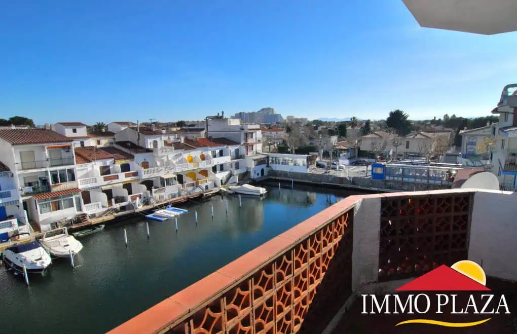 RESERVED – Spacious Penthouse in Porto Fino, canal views, close to the beach of Empuriabrava (communal parking) – photo 2
