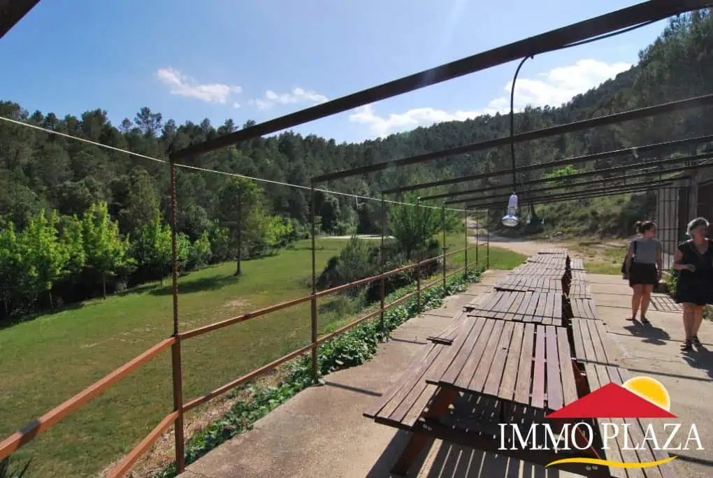 Idyllic valley with ruin, three wells and swimming pool, ideal for camping – Sant Llorenc de la Muga – photo 4