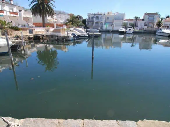 Private mooring for a motorboat 7 X 3M in Port Llobregat – Empuriabrava – Gerone