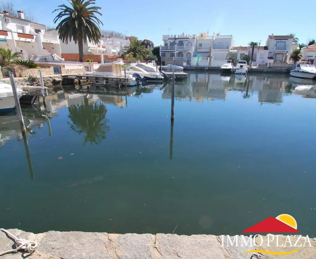 01042015172630_2971_IPM18 Private mooring for a motorboat 7 X 3M in Port Llobregat – Empuriabrava – Gerone – photo 2