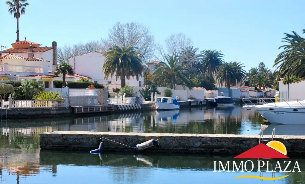 Private mooring for a motorboat 7 X 3M in Port Llobregat – Empuriabrava – Gerone – photo 6