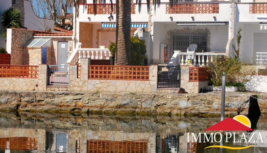 Private mooring for a motorboat 7 X 3M in Port Llobregat – Empuriabrava – Gerone – photo 5