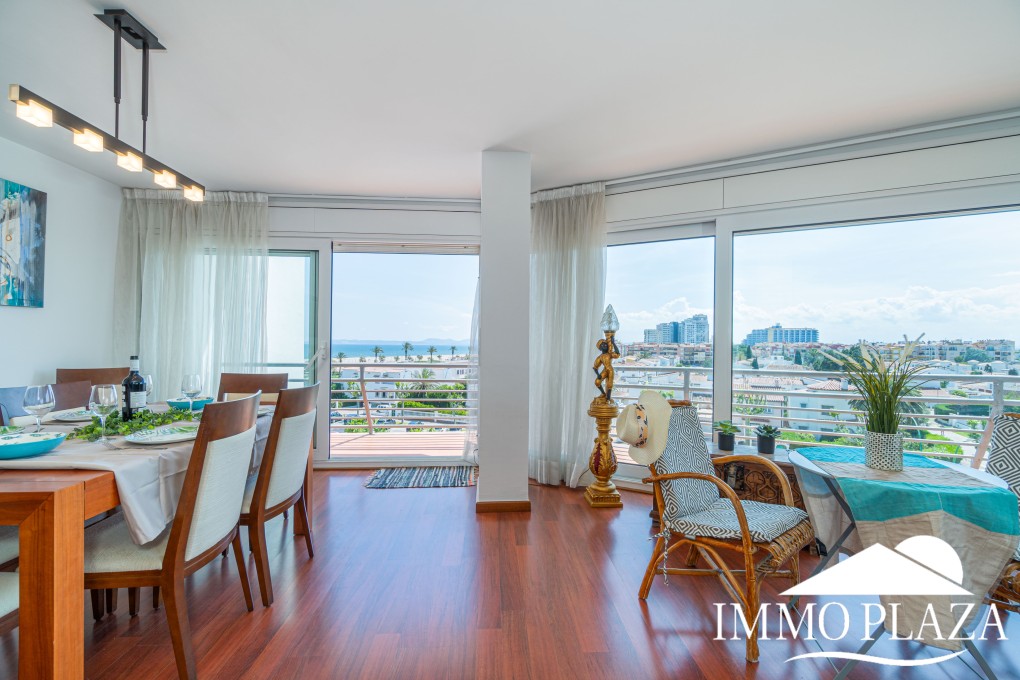 Sea view corner apartment (170m2) next to the beach, in the center of Empuriabrava. TOURIST LICENCE. 2 bedrooms, 60m2 terraces! – photo 15
