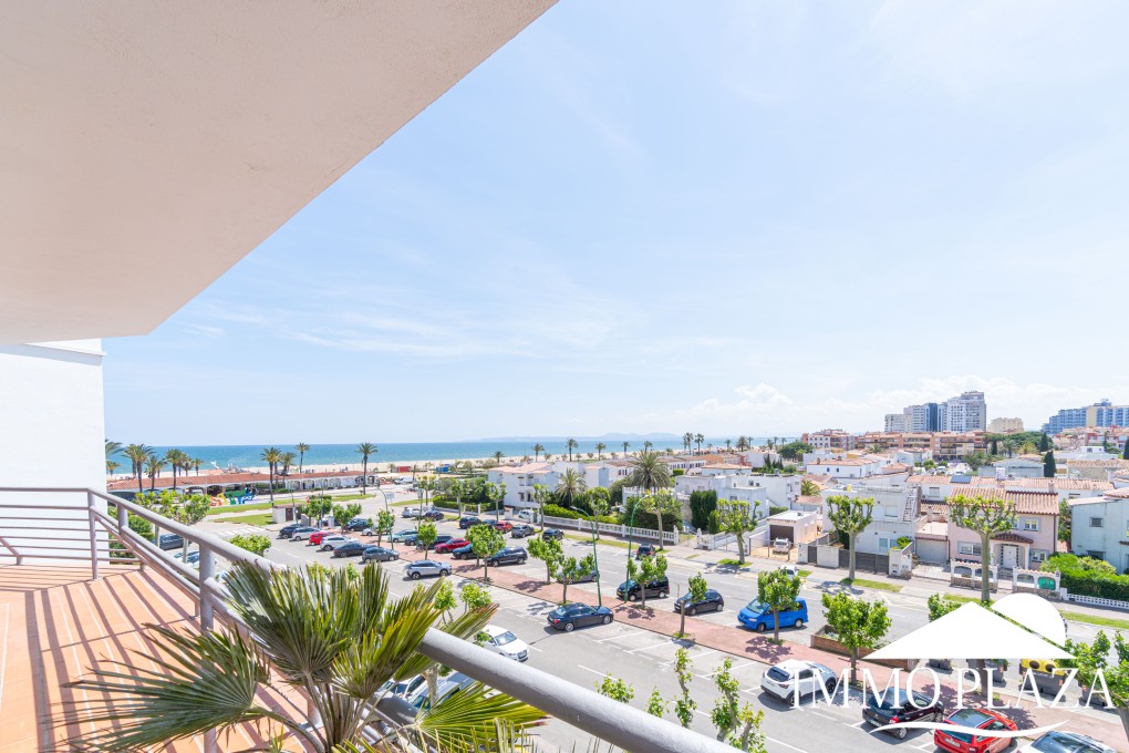 Sea view corner apartment (170m2) next to the beach, in the center of Empuriabrava. TOURIST LICENCE. 2 bedrooms, 60m2 terraces! – photo 46