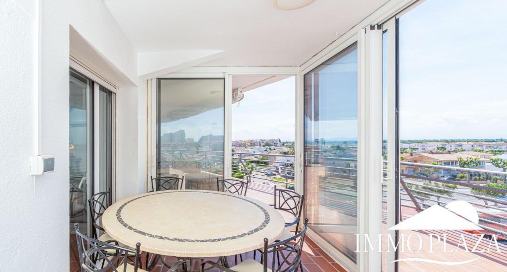 Sea view corner apartment (170m2) next to the beach, in the center of Empuriabrava. TOURIST LICENCE. 2 bedrooms, 60m2 terraces! – photo 21