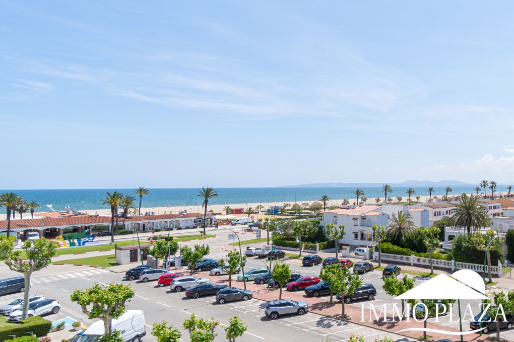 Sea view corner apartment (170m2) next to the beach, in the center of Empuriabrava. TOURIST LICENCE. 2 bedrooms, 60m2 terraces! – photo 14