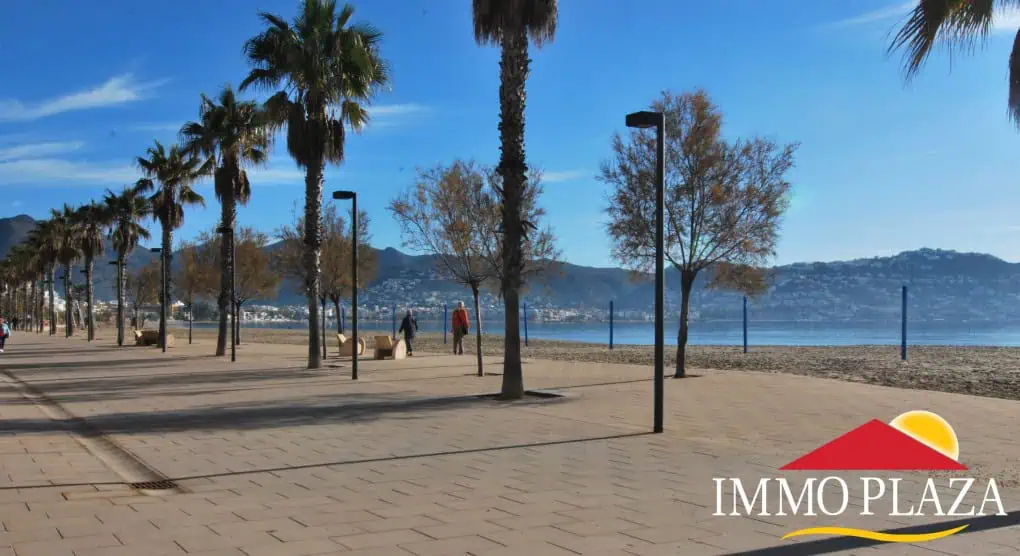 Leasehold: Restaurant – Bar 50 meters from the beach of Santa Margarida – Roses Bay – Spain – photo 5