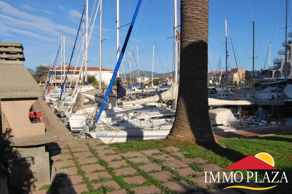 Mooring / berth 11,5 X 3,50M for sale for: sailboat or motor boat in Ampuriabrava – Costa Brava – Spain – photo 3