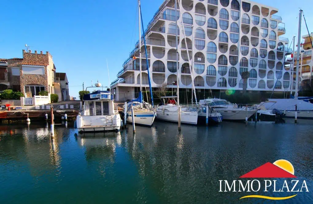 Mooring / berth 11,5 X 3,50M for sale for: sailboat or motor boat in Ampuriabrava – Costa Brava – Spain – photo 4