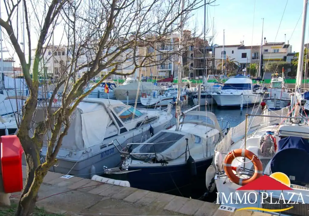 Mooring / berth 11,5 X 3,50M for sale for: sailboat or motor boat in Ampuriabrava – Costa Brava – Spain – photo 6