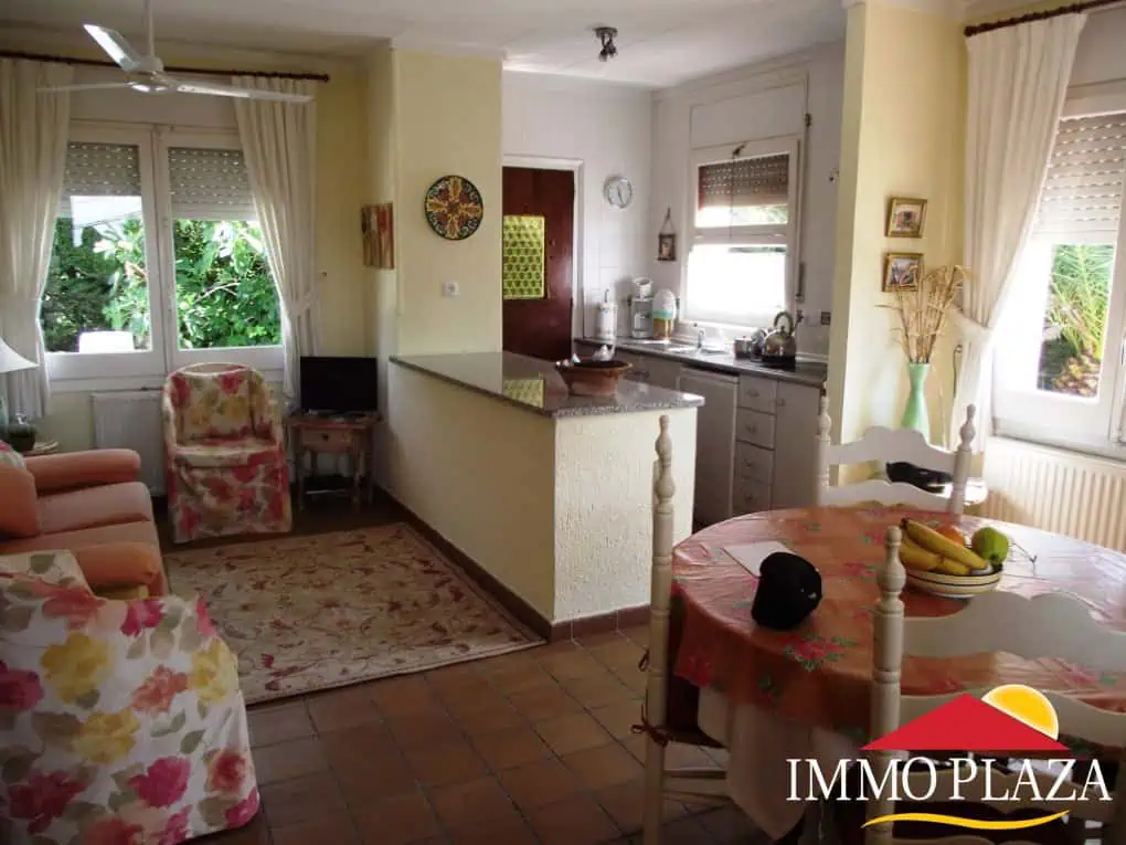 Single storey house on a plot of 350m2 with 2 bedrooms Mas Fumats – Roses – Costa Brava – photo 3