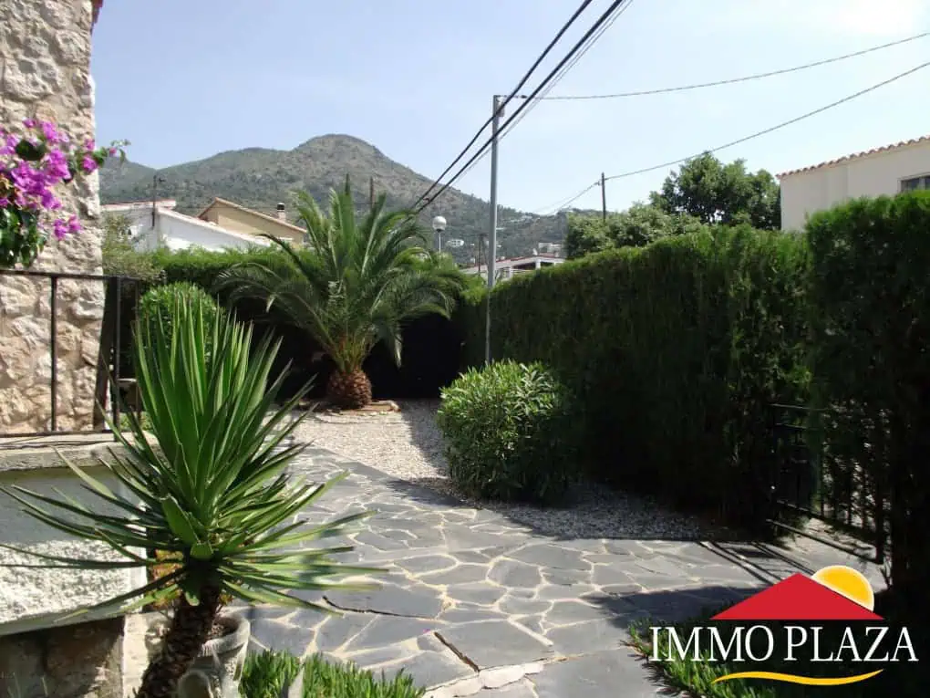 Single storey house on a plot of 350m2 with 2 bedrooms Mas Fumats – Roses – Costa Brava – photo 5