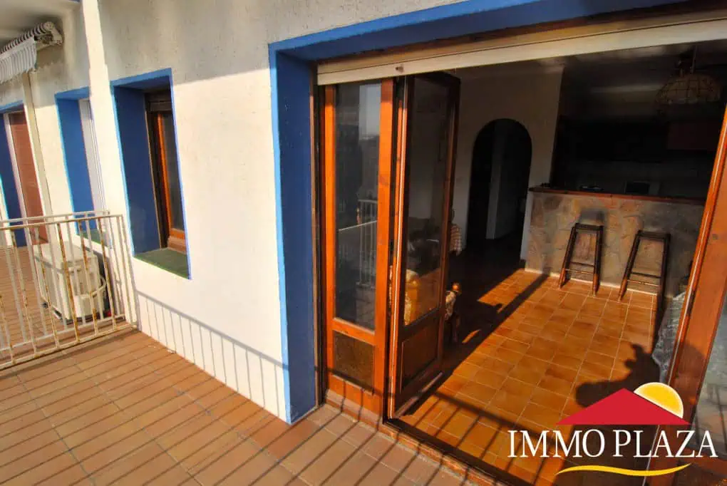 RESERVED: 2 Bedrooms apartment with views on the canal, 10 min. walk from the beach of Empuriabrava – Costa Brava – photo 4