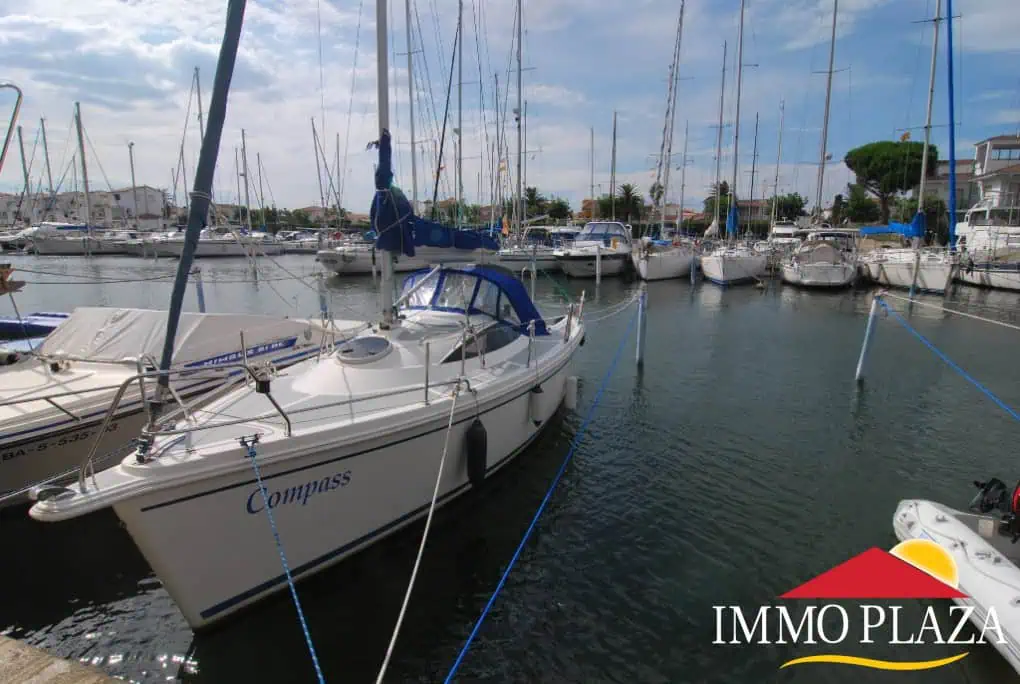 Bright and modern corner apartment with sailboat berth and private garage at the Port Grec – Empuriabrava – photo 3