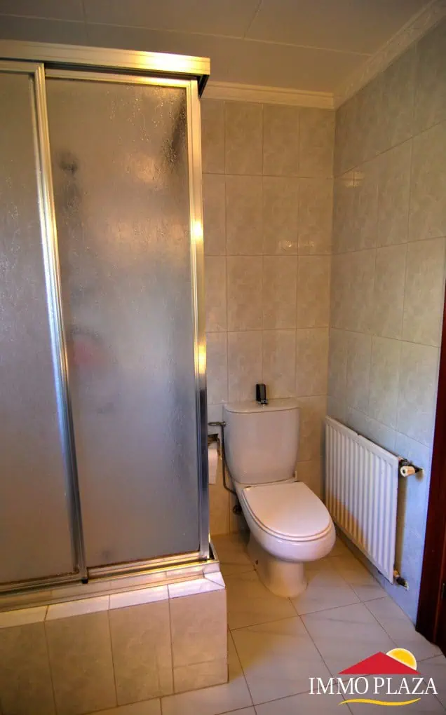 03032015100458_4912_IPV33 NICE VILLA 7 BEDROOMS, POOL, TENNIS, DOUBLE GARAGE, PLOT 2000M2 – PAU – COSTA BRAVA! – photo 37