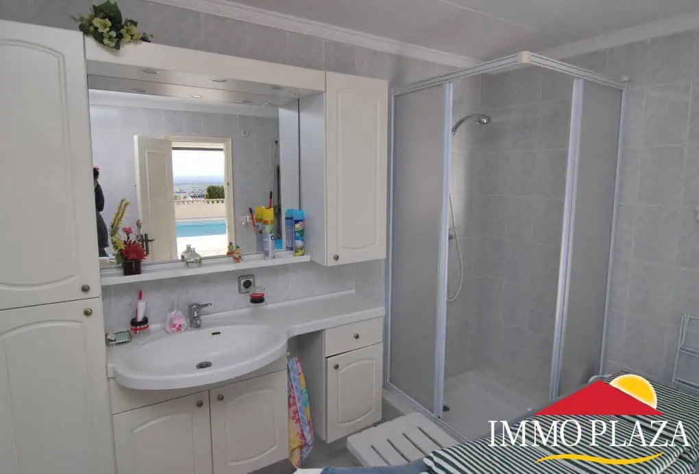 NICE VILLA 7 BEDROOMS, POOL, TENNIS, DOUBLE GARAGE, PLOT 2000M2 – PAU – COSTA BRAVA! – photo 36