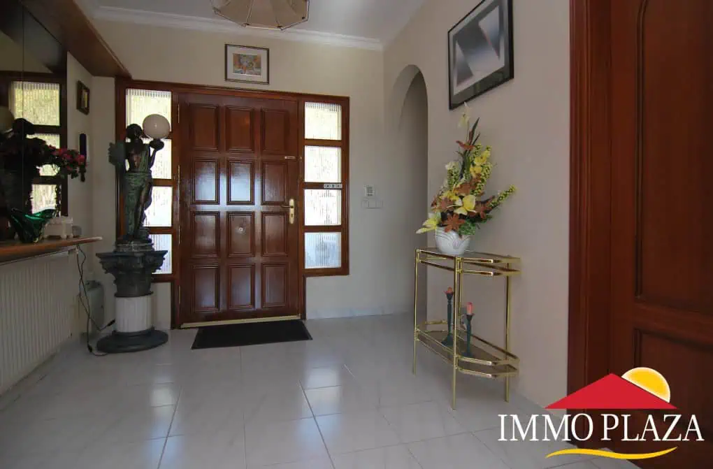 NICE VILLA 7 BEDROOMS, POOL, TENNIS, DOUBLE GARAGE, PLOT 2000M2 – PAU – COSTA BRAVA! – photo 11