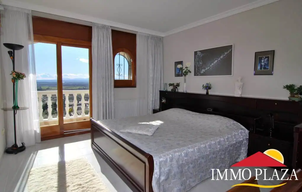 NICE VILLA 7 BEDROOMS, POOL, TENNIS, DOUBLE GARAGE, PLOT 2000M2 – PAU – COSTA BRAVA! – photo 7