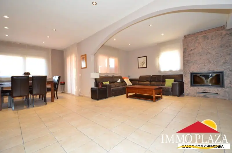 Beautiful villa with 3 bedrooms, swimming pool, 10km from the coast – Bay of Roses – Catalonia – photo 2